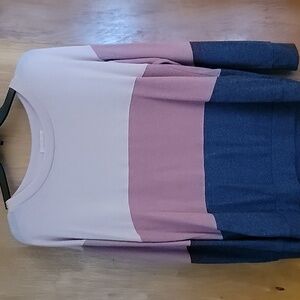 GB multicolored sweater/sweatshirt